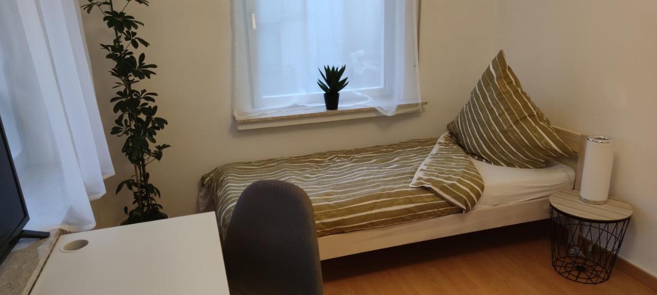Schoene Und Optimal Gelegene Wohnung Og Weisskirchen 外观 照片